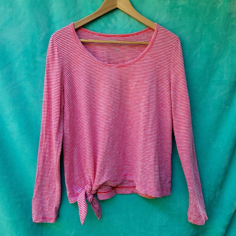 Beautiful side tied pink striped long-sleeved t-shirt/Gap Easy Tee size medium
